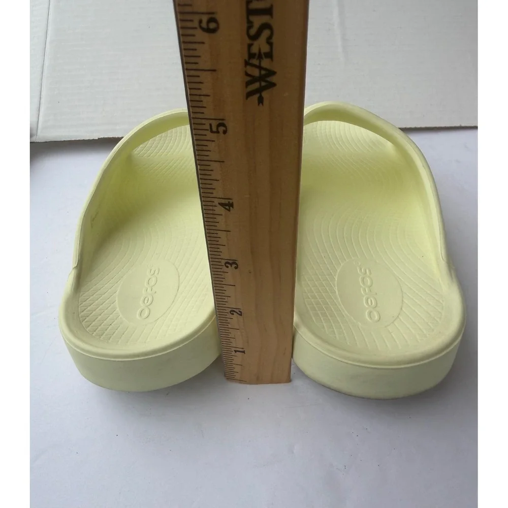 OOFOS OOahh Slide‎ Yellow Recovery Slide Comfort Sandals W8 M6